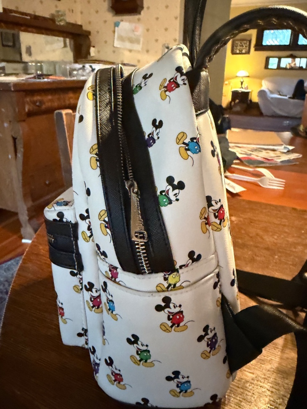Loungefly Disney Mickey Mouse backpack - Picture 10 of 10